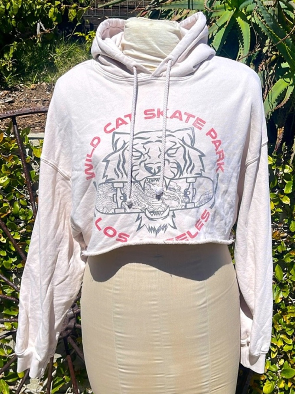 Free People Daydreamer Wild Cat Skate Park Graphic Cropped Hoodie - Picture 3 of 8